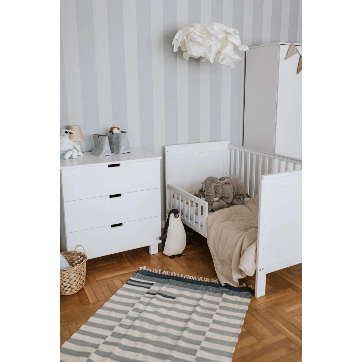 Babykamer Lieke Wit: Ledikant & Commode - Afbeelding 2